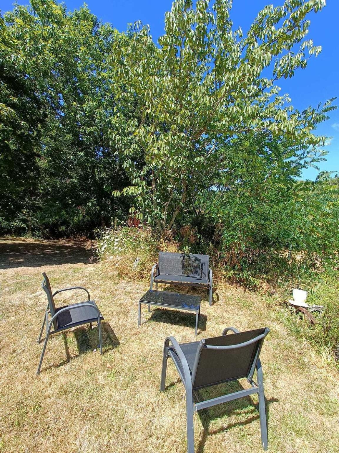 Chambre Coquelicot Bed & Breakfast Auriac-du-Perigord Exterior photo